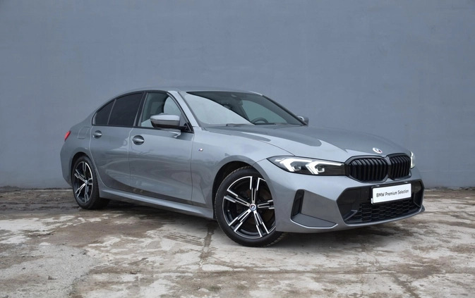BMW Seria 3 cena 199900 przebieg: 51300, rok produkcji 2022 z Drohiczyn małe 106